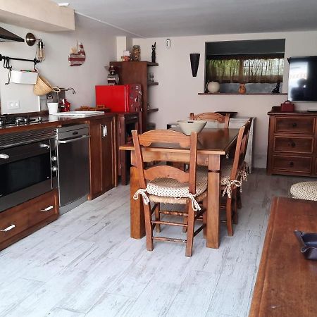 Un Apartamento Vacacional Con Detalles De Un Hogar Μαϊρένα δελ Αλχαράφε Εξωτερικό φωτογραφία