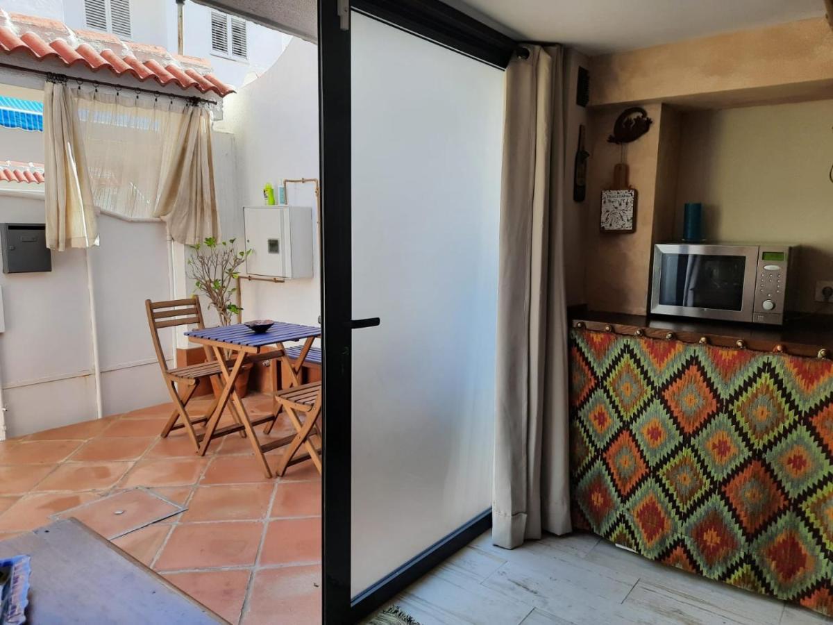 Un Apartamento Vacacional Con Detalles De Un Hogar Μαϊρένα δελ Αλχαράφε Εξωτερικό φωτογραφία
